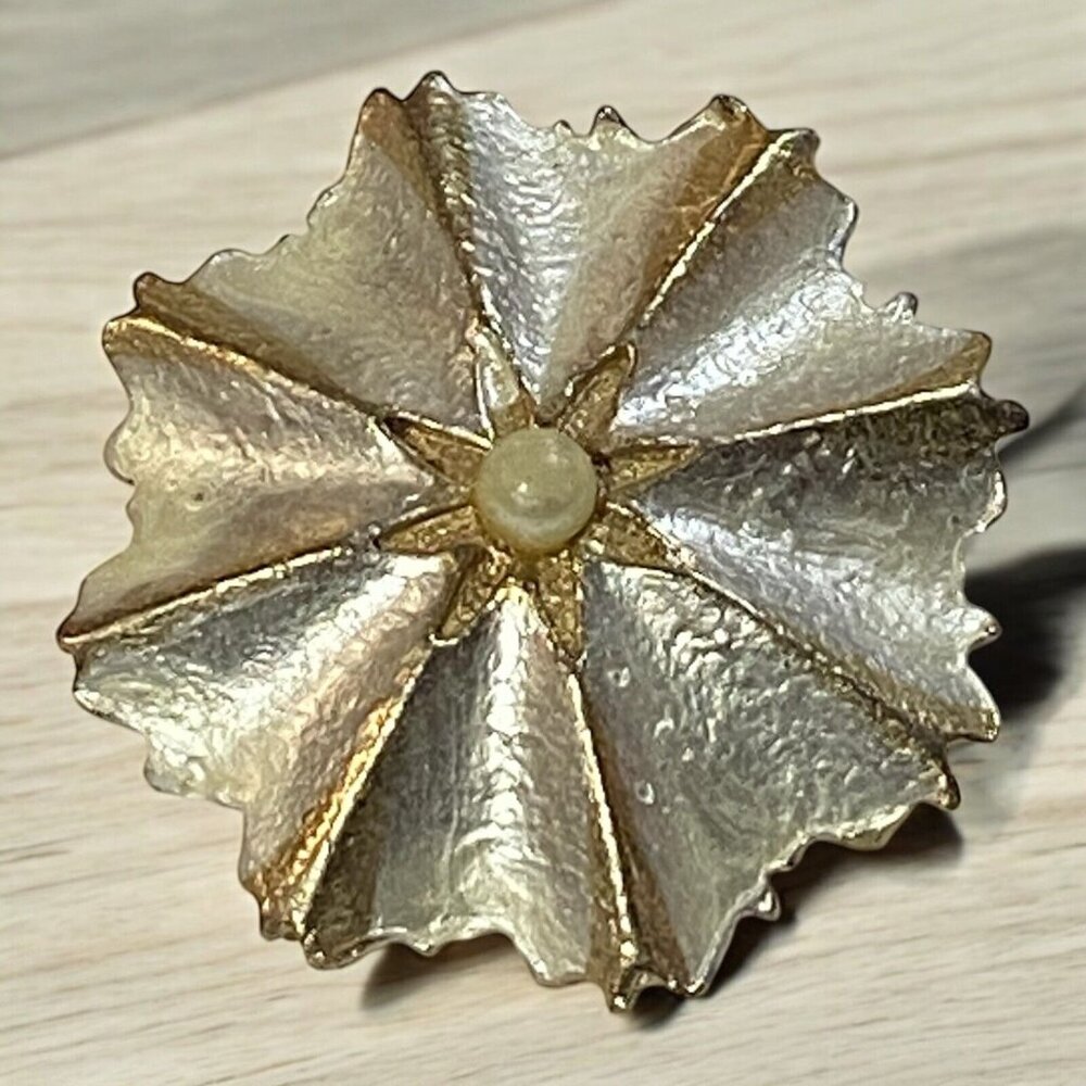 Vintage Pearl Gold Brushed Silver Brutalist Flower Star Brooch Pin MCM